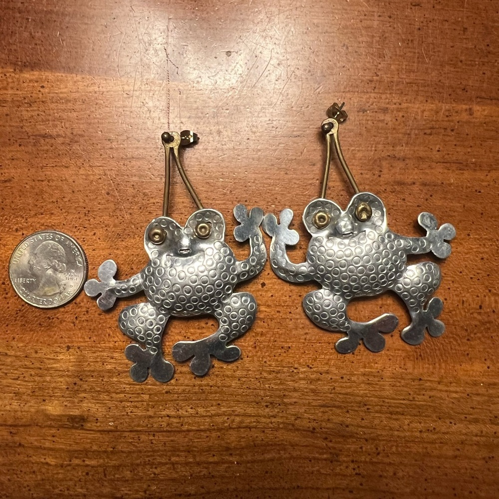 Ultra Lites - Frog earrings - Picture 3 of 5